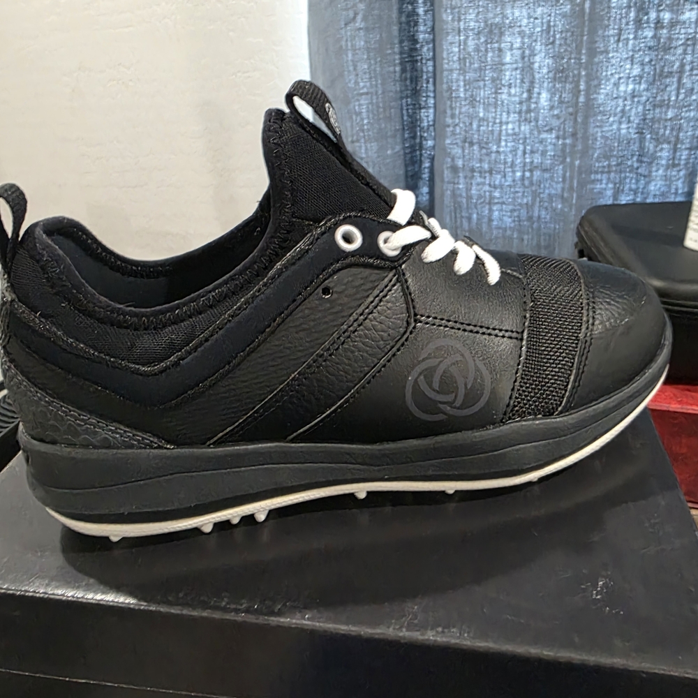 Black Men's Athletic Shoes